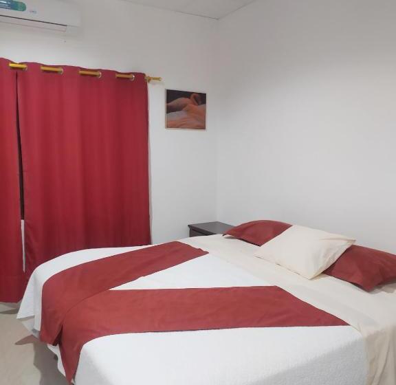 Номер Стандарт Вид на Озеро, Hostal Los Flamencos