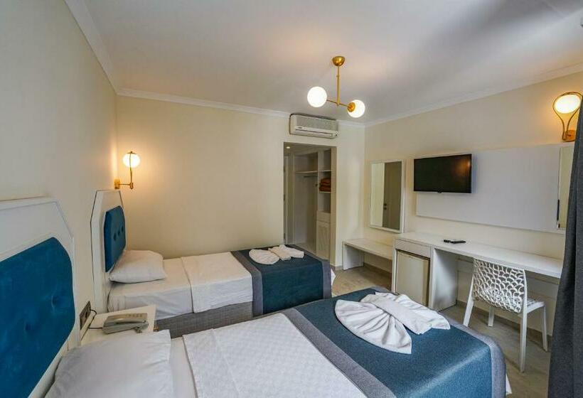 سوییت خانوادگی, Blue Pearl Hotel& Villas