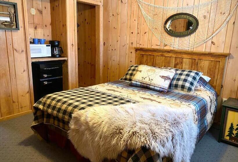 Номер Стандарт, Moosewood Inn