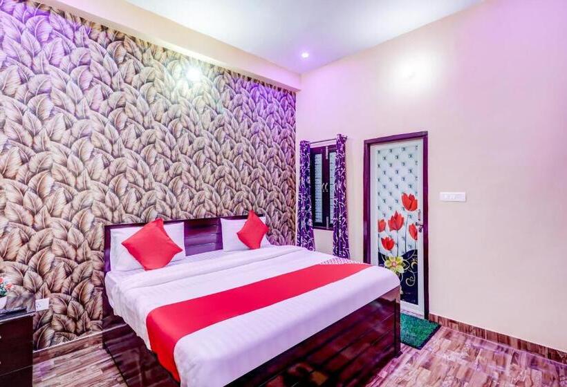חדר סטנדרט, Oyo 77242 R K Residency Sgpgi