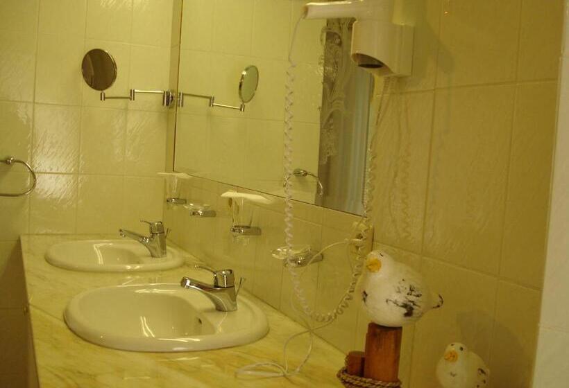 Люкс Повышенной Комфортности, Charme   Hotel Lindenhof