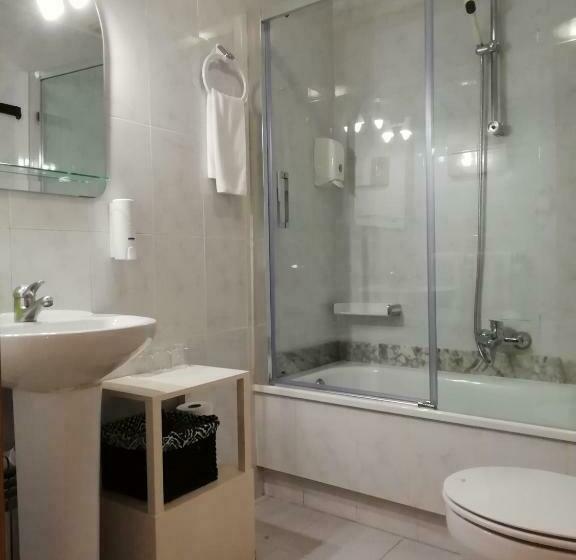 غرفة قياسية رباعية, Hostal As Margaritas