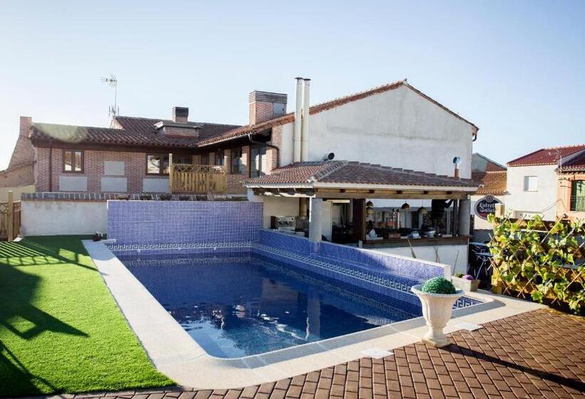 Четырехместный Номер Стандарт, Hostería Del Mudéjar ávila