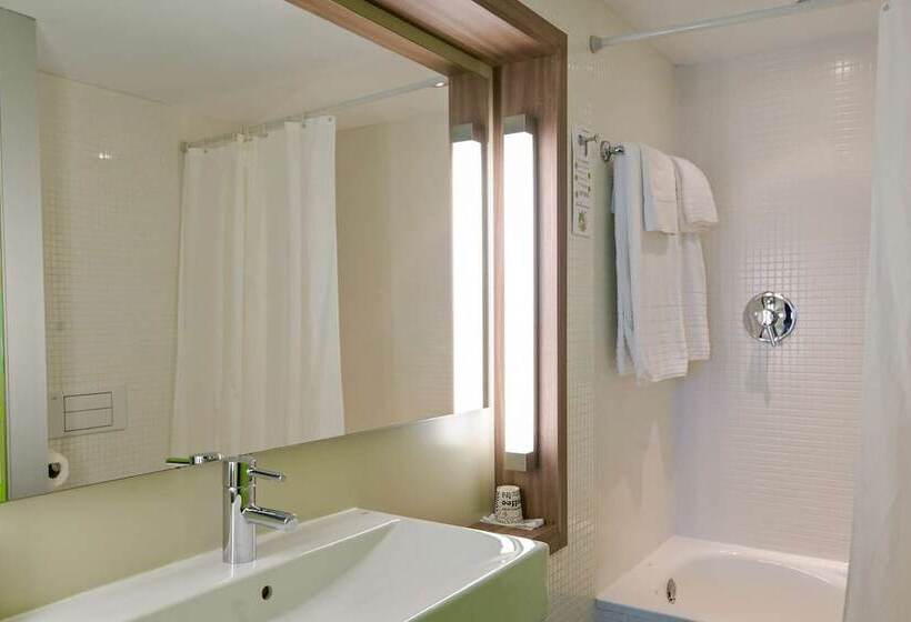标准间, Travelodge Málaga Airport