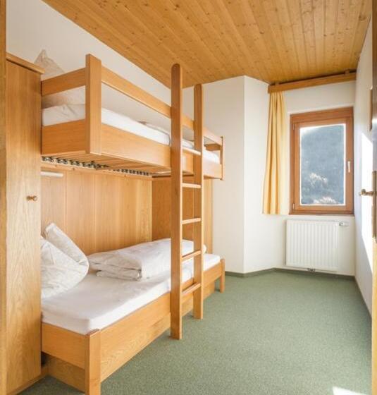 Апартаменты 2 Спальни, Ferienhof Neusacher Moser