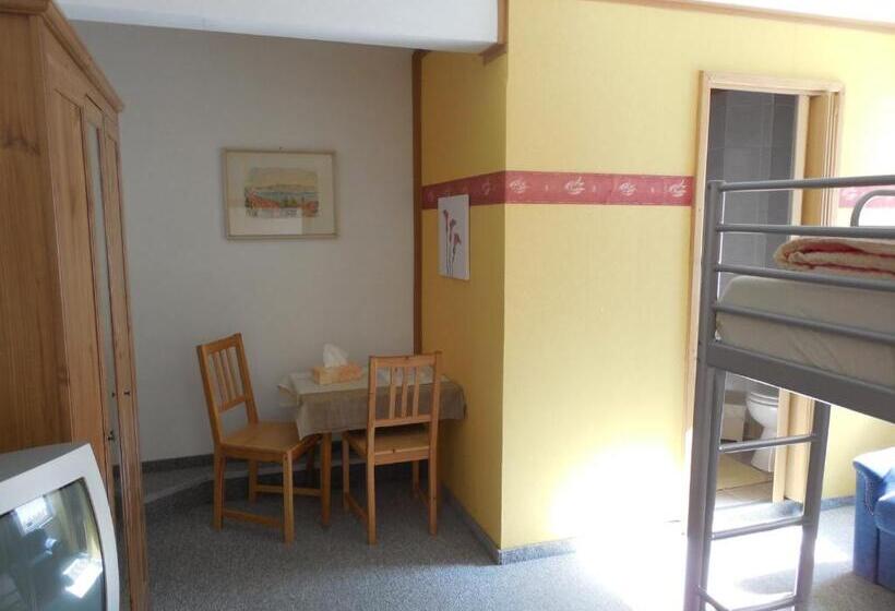 4인용 스탠다드 룸, Gasthaus Pension Marienhof