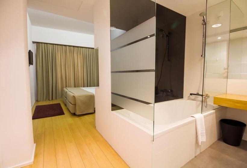 Quarto Estandar, Laranjeira