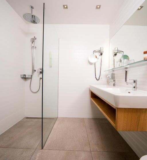 Люкс Повышенной Комфортности, Naturhotel Edelweiss Wagrain
