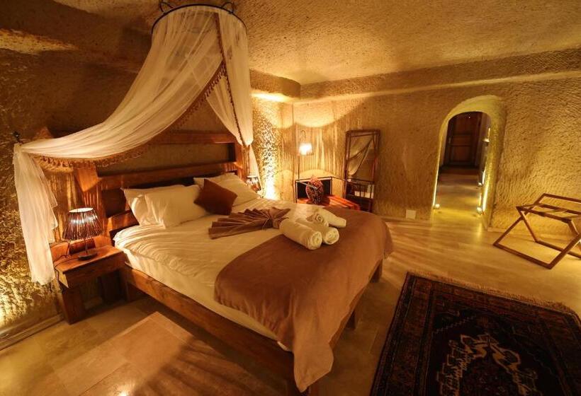 스위트 킹사이즈 침대, Alice In Cappadocia