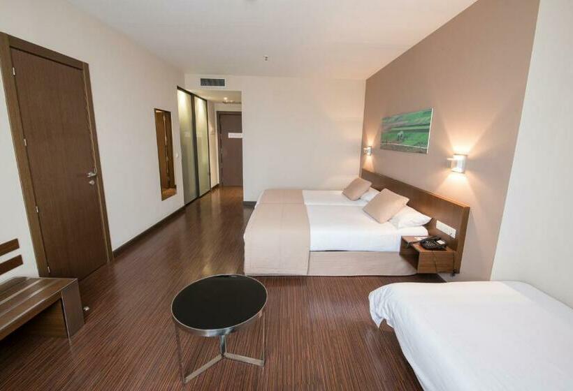Habitación Superior, Arva Abad San Antonio