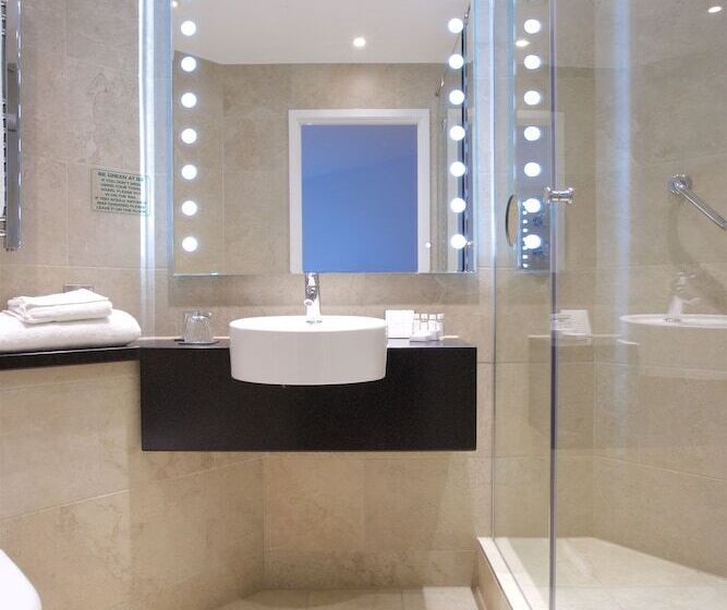 Номер Superior, Bermondsey Square Hotel   A Bespoke