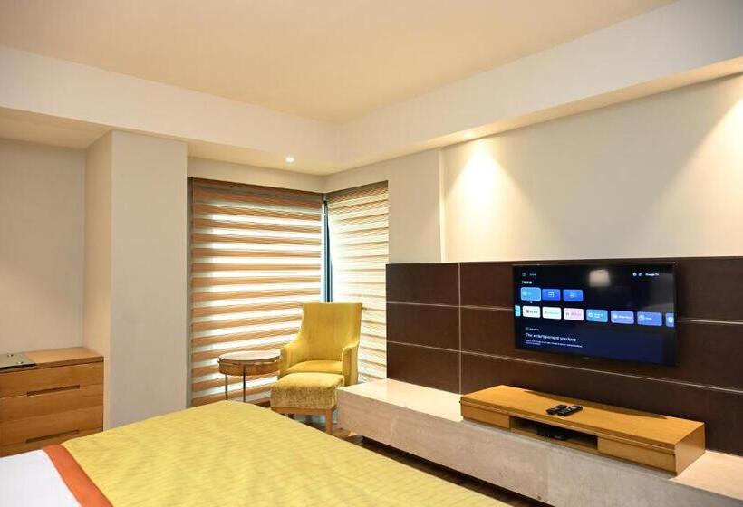 اتاق لوکس با تخت بزرگ, The Lalit New Delhi