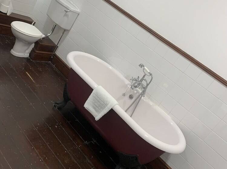 Номер Стандарт, The Bull Hotel