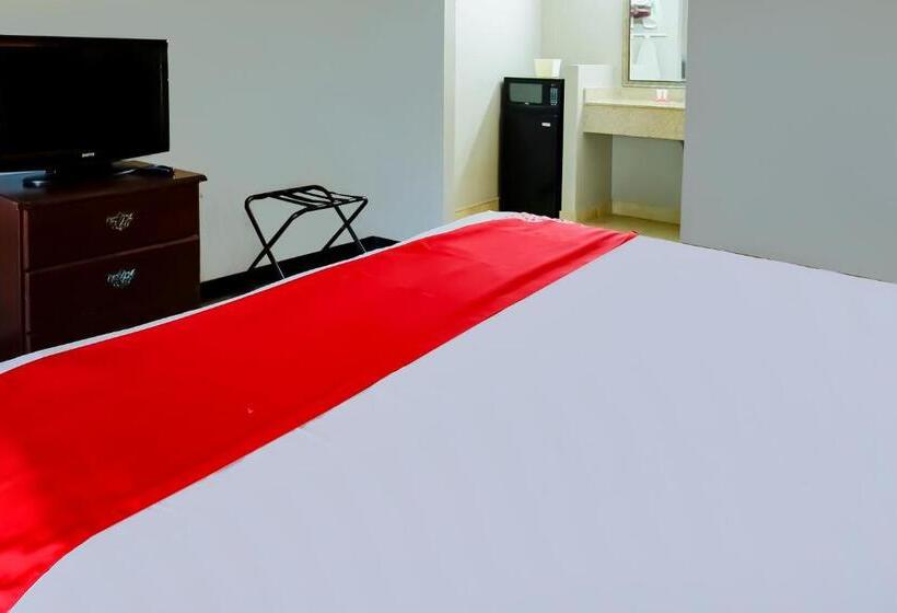 스위트 킹사이즈 침대, Cypress Inn & Suites