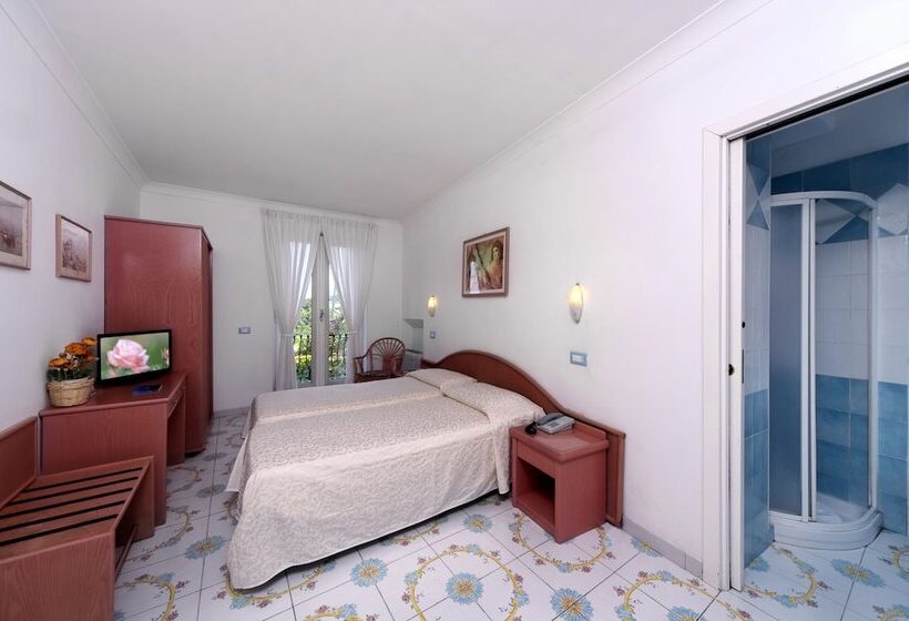 Четырехместный Номер Стандарт, Bellevue Benessere & Relax