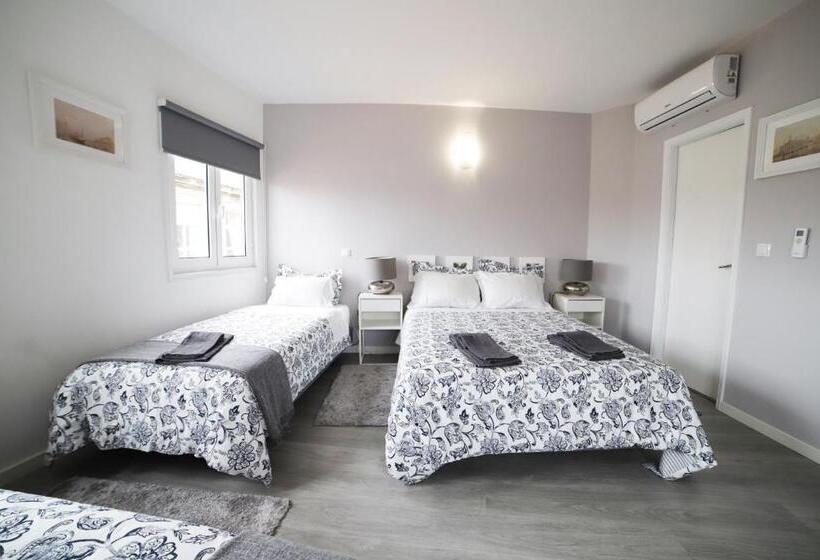 Quarto Quádruplo Clássico, Guest House Triunfo
