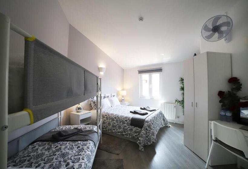 Quarto Familiar, Guest House Triunfo
