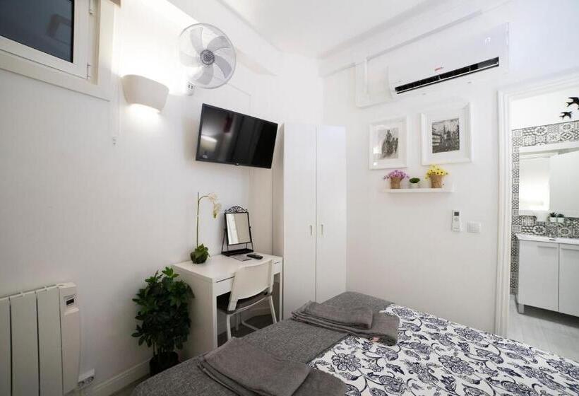 Quarto Estandar Interior, Guest House Triunfo