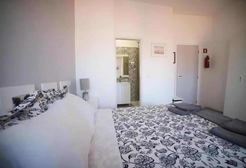 Quarto Estandar, Guest House Triunfo