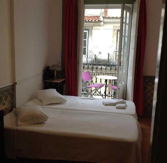 Standardrum med Balkong, New Aljubarrota Guest House