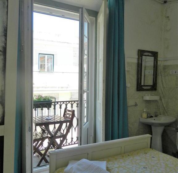 Standardrum Delat Badrum, New Aljubarrota Guest House