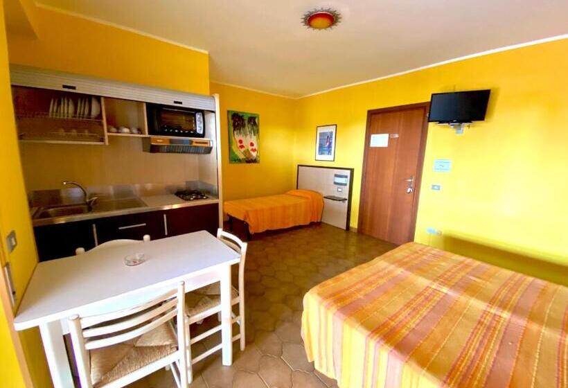 Студио Стандарт с Террасой, Residence Hotel Felix