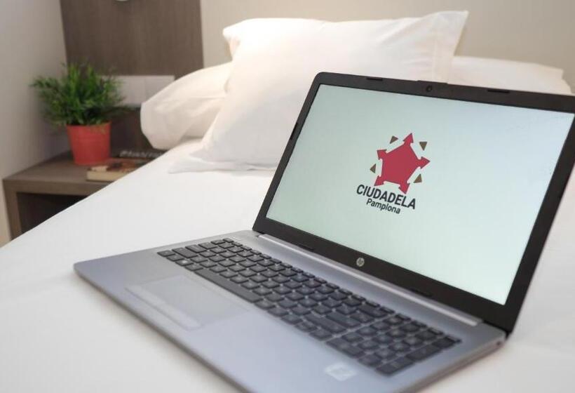 스탠다드 룸, Ciudadela Pamplona