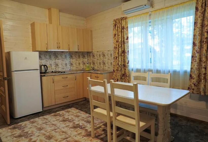 4인용 스탠다드 룸, Perlyna Resort