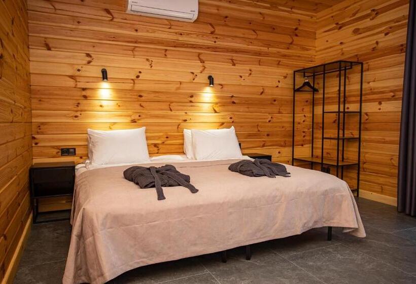 수피리어 방갈로, Perlyna Resort