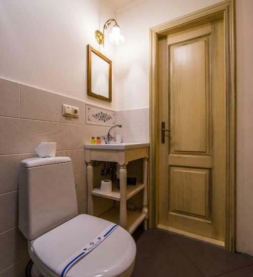 Номер Deluxe, The Provence Village