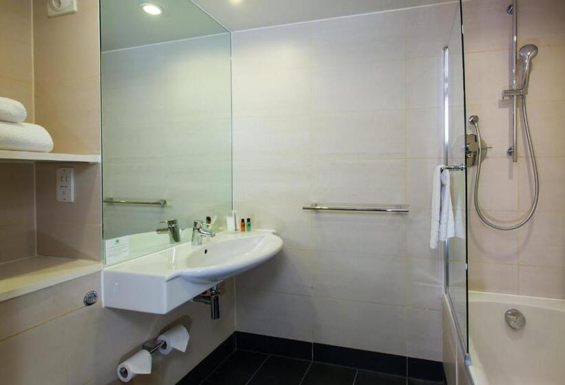 Номер Стандарт, Holiday Inn Salisbury   Stonehenge, An Ihg