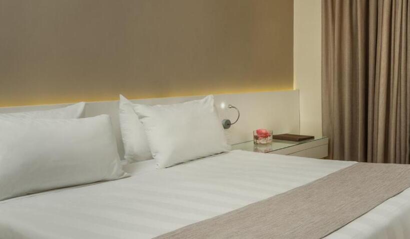 سوئیت جونیور دولوکس با چشم‌انداز باغ, Lindos Village Resort & Spa Adults Only