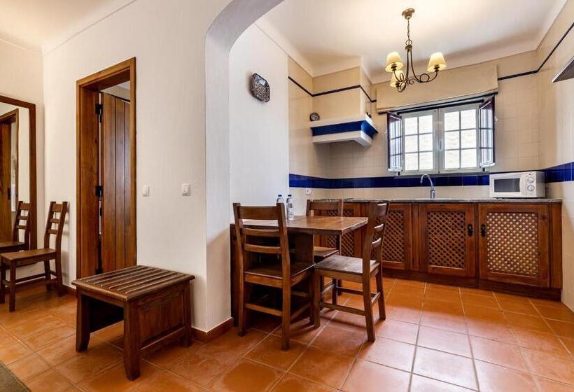 Студия Стандарт, Vila Planicie