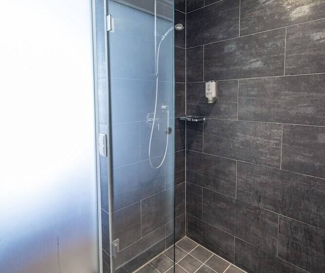 套房, Pakat Suites