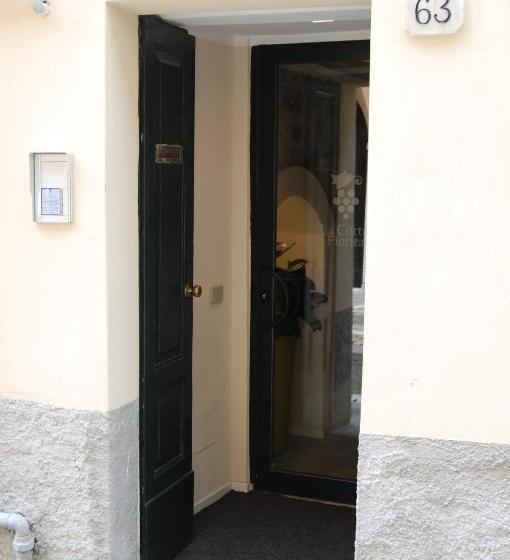 اتاق استاندارد سه نفره, La Corte Fiorita Como