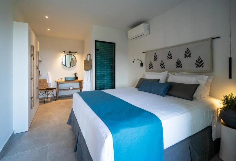 Люкс Deluxe Вид на Море, Pignolia Suites   Adults Only