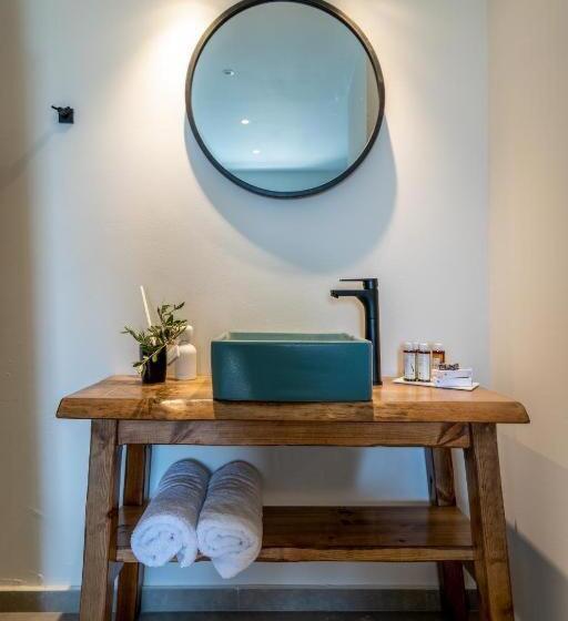 Люкс Deluxe Вид на Море, Pignolia Suites   Adults Only