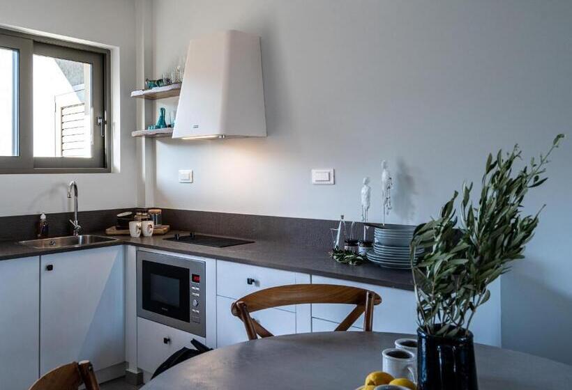 Президентский Люкс, Pignolia Suites   Adults Only