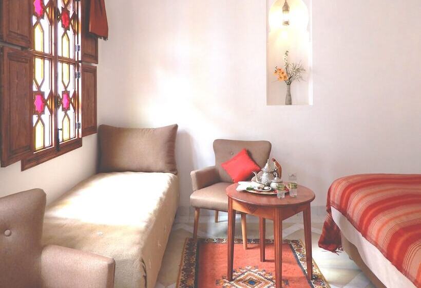 اتاق لوکس, Riad Carina