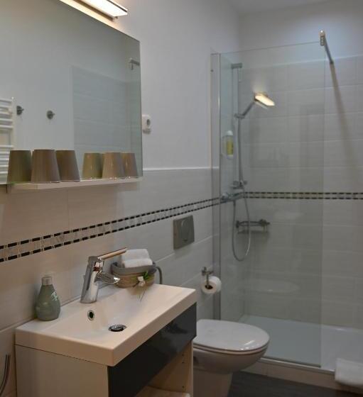 Апартаменты 2 Спальни, Altstadthotel Garni Frankfurter Hof
