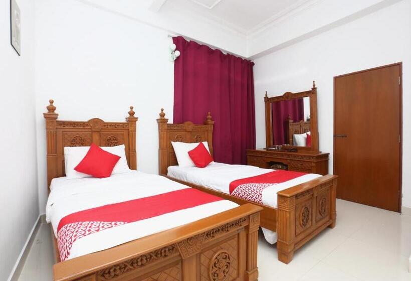 디럭스 룸, Nusantara Jerteh By Oyo Rooms