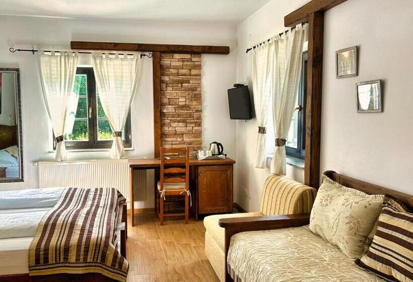 Номер Стандарт Трехместный, Etno Garden Exclusive Rooms