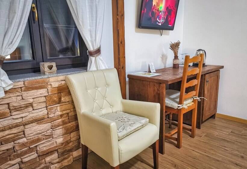 Семейный Номер Вид на Сад, Etno Garden Exclusive Rooms