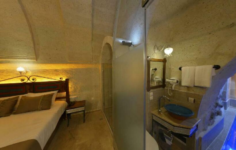 Номер Deluxe, Zuwinasa House