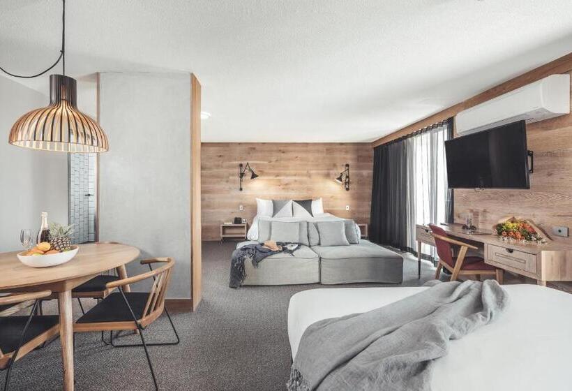 Suite, The Island Gold Coast