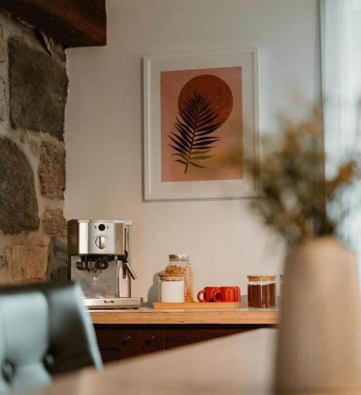 Дом 4 Спальни, Auberge De L'ouest