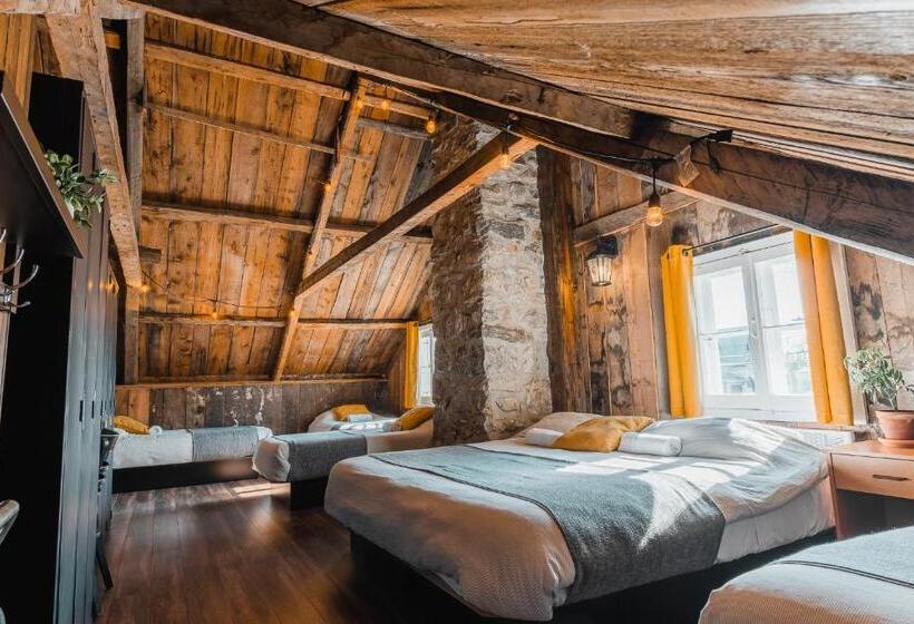 Дом 4 Спальни, Auberge De L'ouest