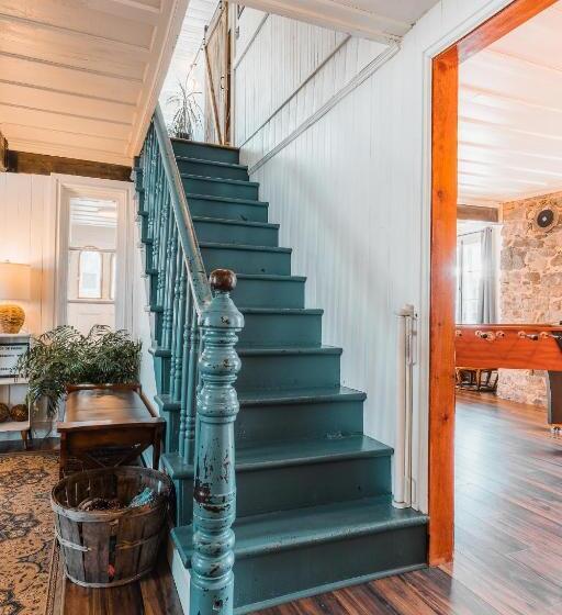 Дом 4 Спальни, Auberge De L'ouest