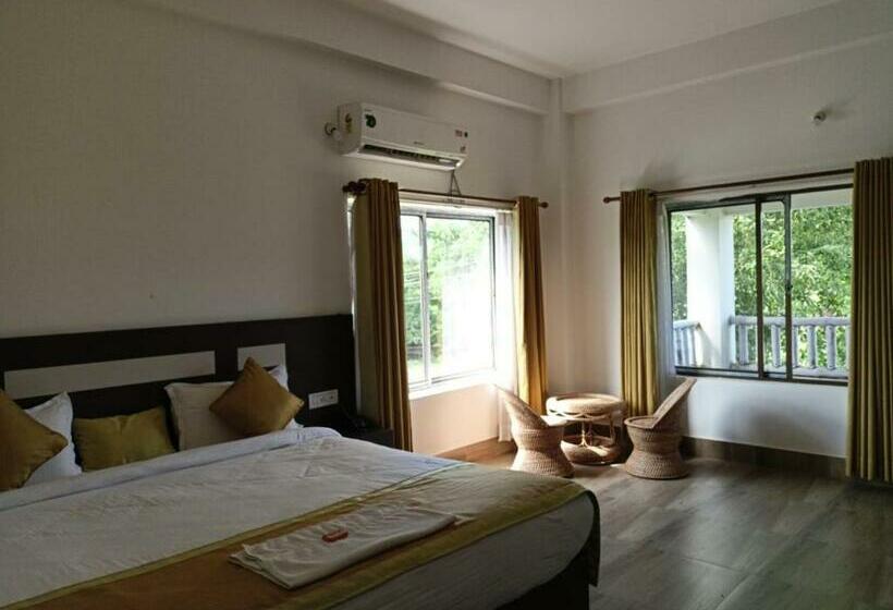 带阳台的豪华间, Shivaji Inn Kaziranga