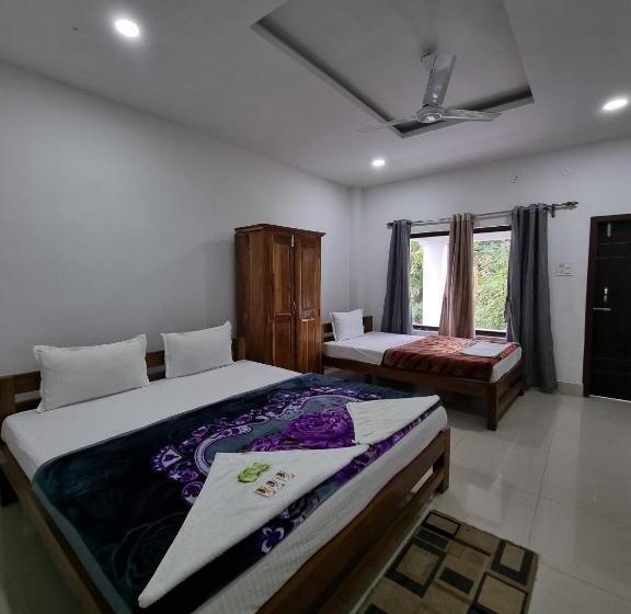 标准三人间, Shivaji Inn Kaziranga